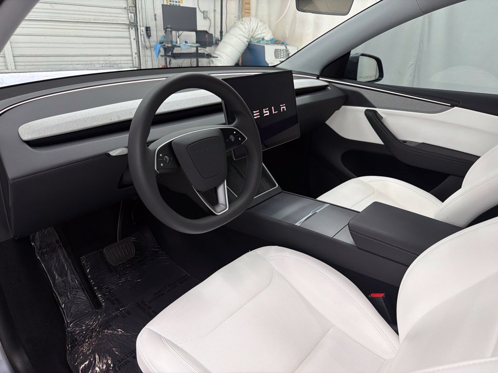 Used 2026 Tesla Model Y 2WD image 14