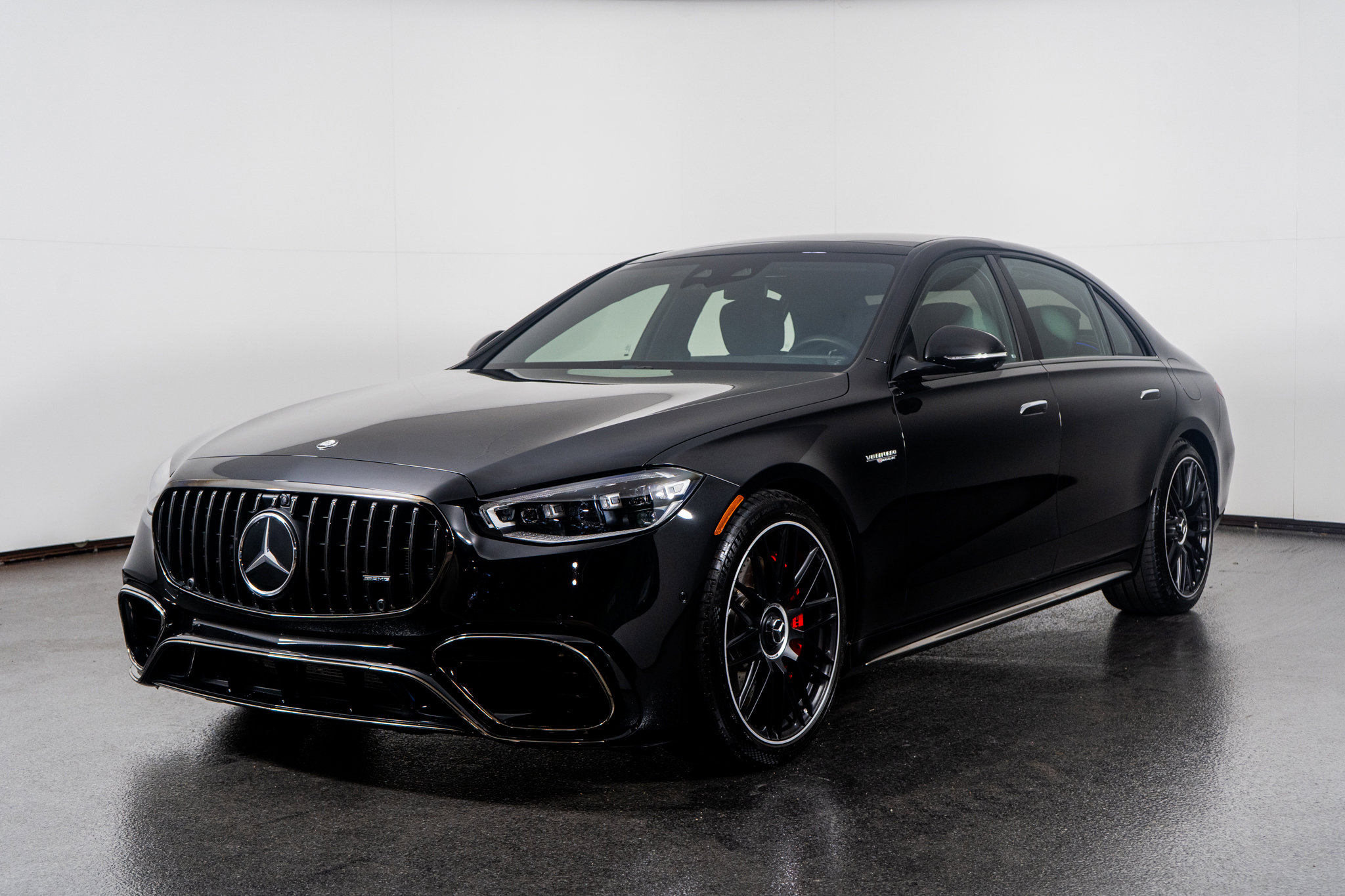 Used 2025 Mercedes-Benz S 63 AMG S w/ AMG Night Package image 21