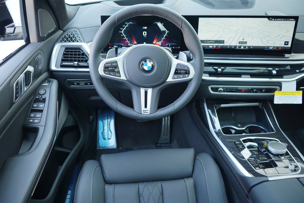 Used 2026 BMW X7 M60i AWD/4WD image 16