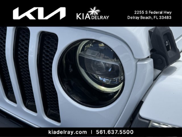 Used 2021 Jeep Wrangler Unlimited Sahara AWD/4WD image 6
