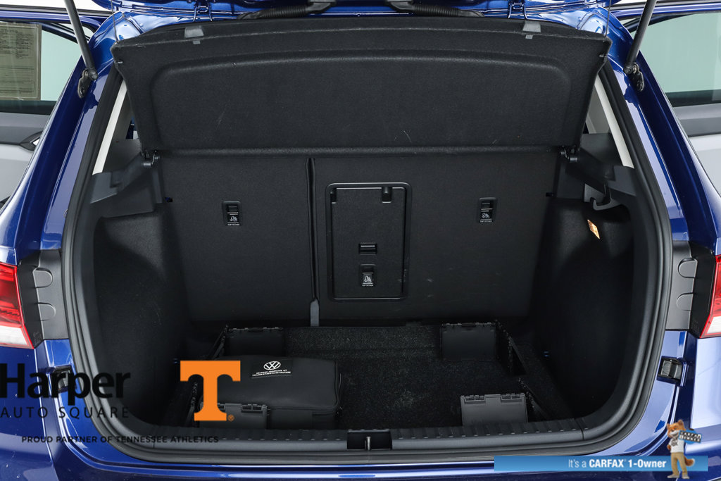 Used 2023 Volkswagen Taos SE w/ Panoramic Sunroof Package FWD image 29