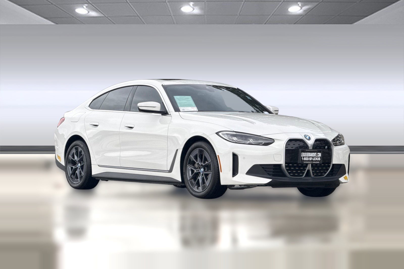 Used 2022 BMW i4 eDrive40 w/ Premium Package image 6