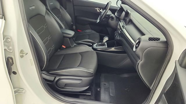 Used 2021 Kia Forte GT-Line FWD image 28