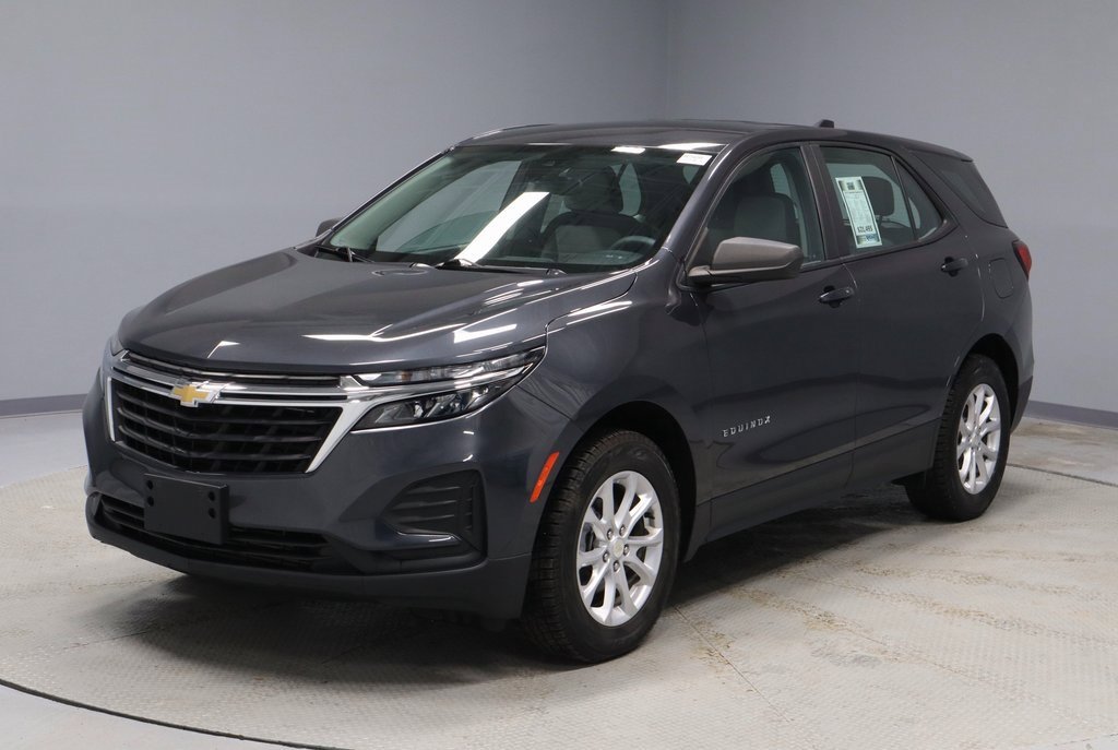 Used 2022 Chevrolet Equinox LS image 4