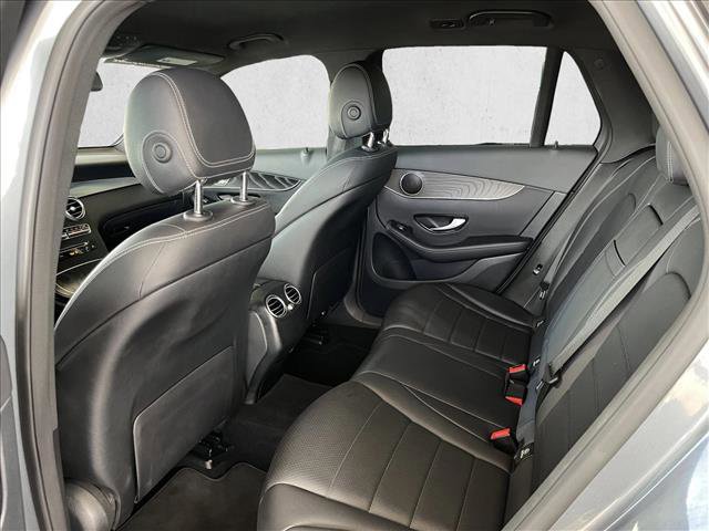 Used 2018 Mercedes-Benz GLC 300 4MATIC image 9