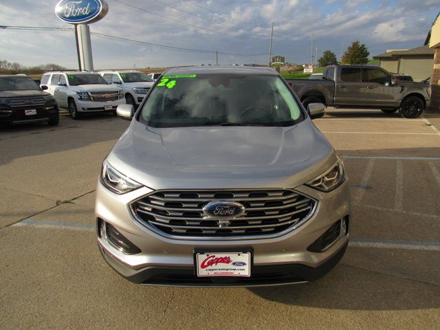 Used 2024 Ford Edge Titanium w/ Equipment Group 301A AWD/4WD image 2