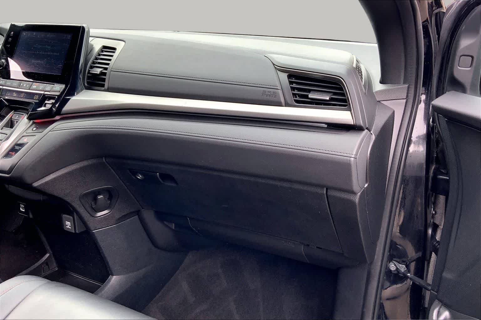 Used 2023 Honda Odyssey Sport image 18