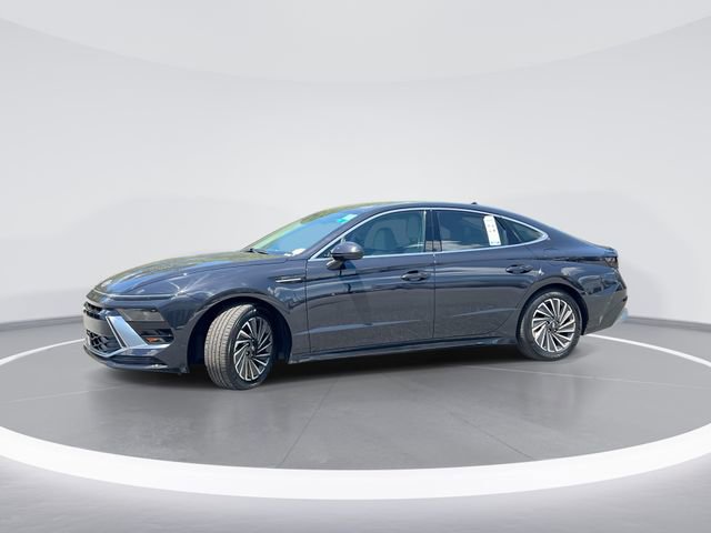 Certified 2025 Hyundai Sonata SEL FWD image 1