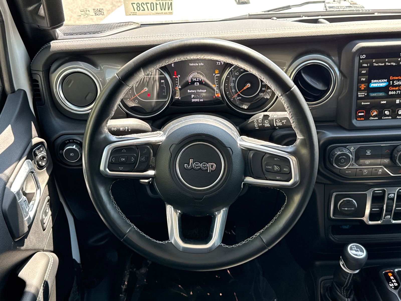 Used 2022 Jeep Wrangler Unlimited Sahara w/ Dual Top Group AWD/4WD image 23