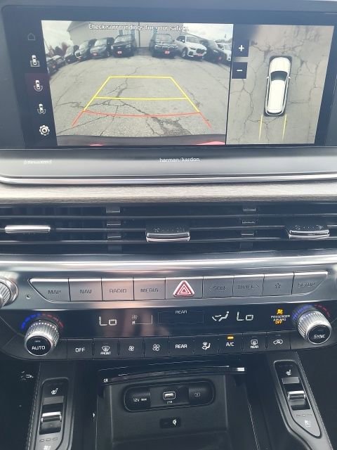 Used 2022 Kia Telluride SX image 3