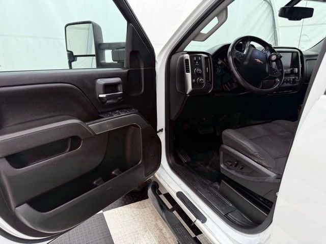 Used 2017 Chevrolet Silverado 2500 LT image 30