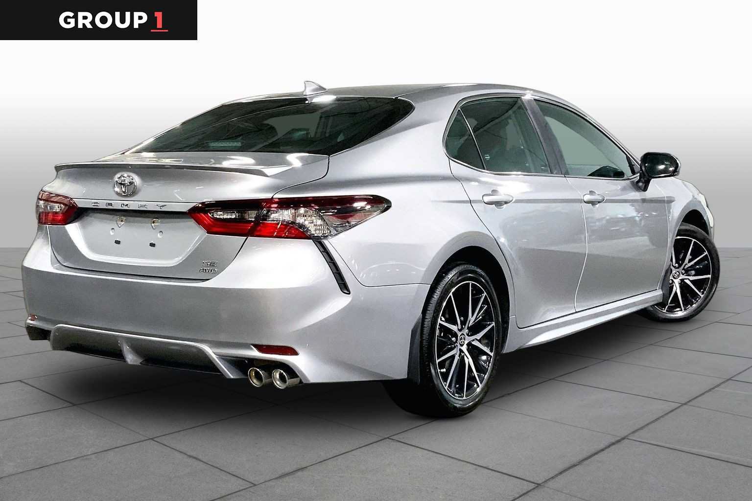 Certified 2024 Toyota Camry SE w/ Cold Weather Package AWD/4WD image 13