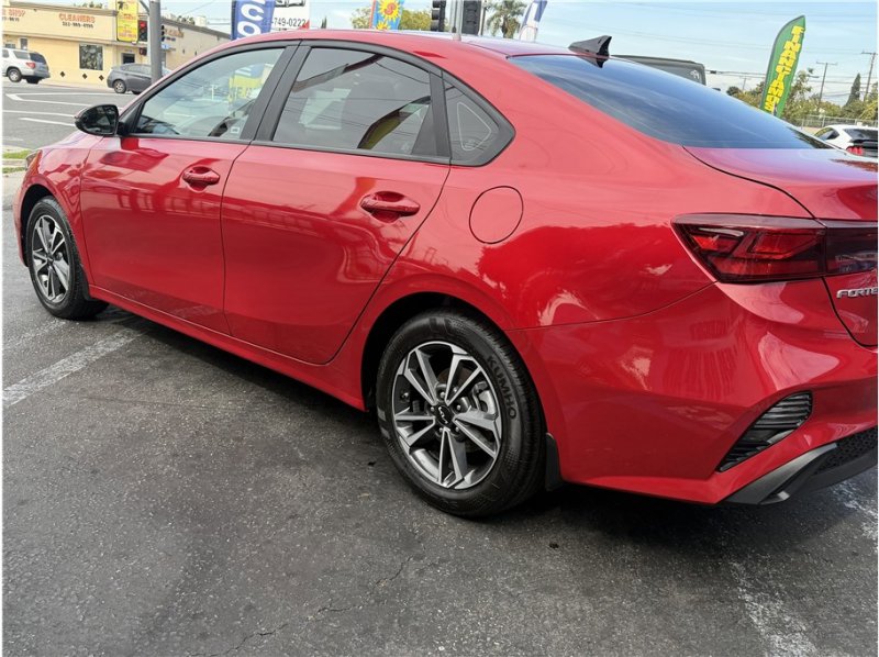 Used 2024 Kia Forte LXS w/ LXS Technology Package image 45