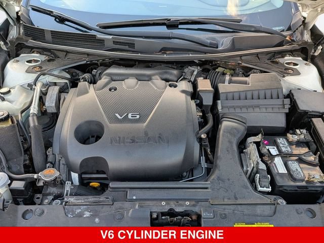 Used 2017 Nissan Maxima SR w/ Midnight Edition FWD image 40