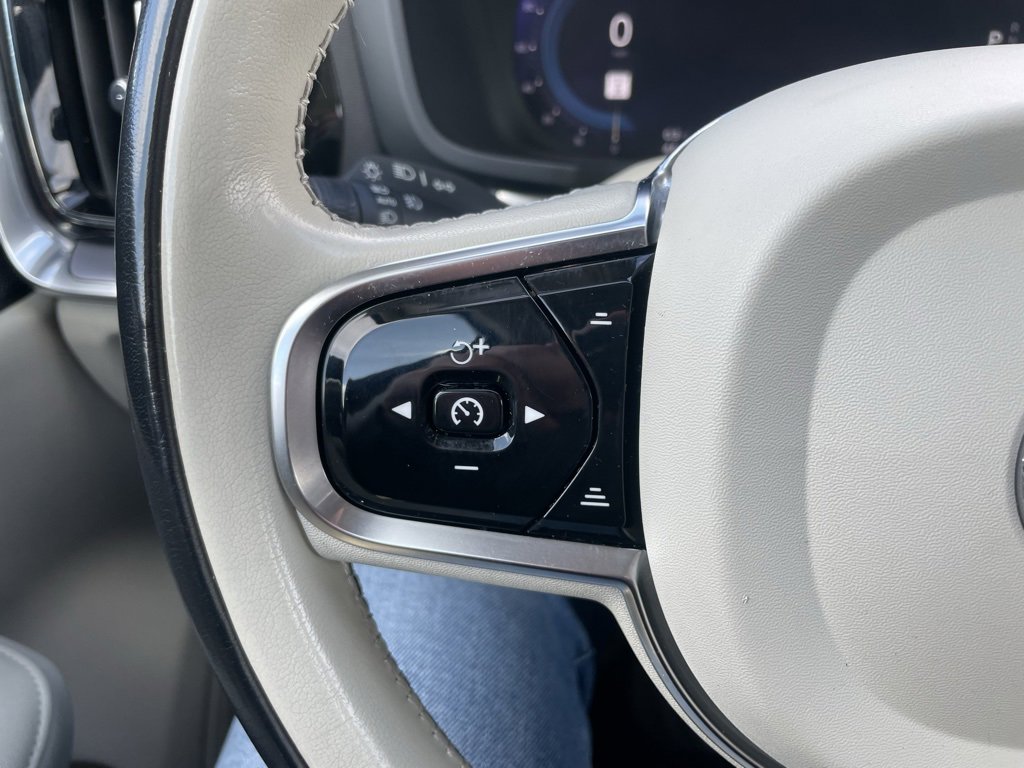 Used 2024 Volvo S60 B5 Core image 22