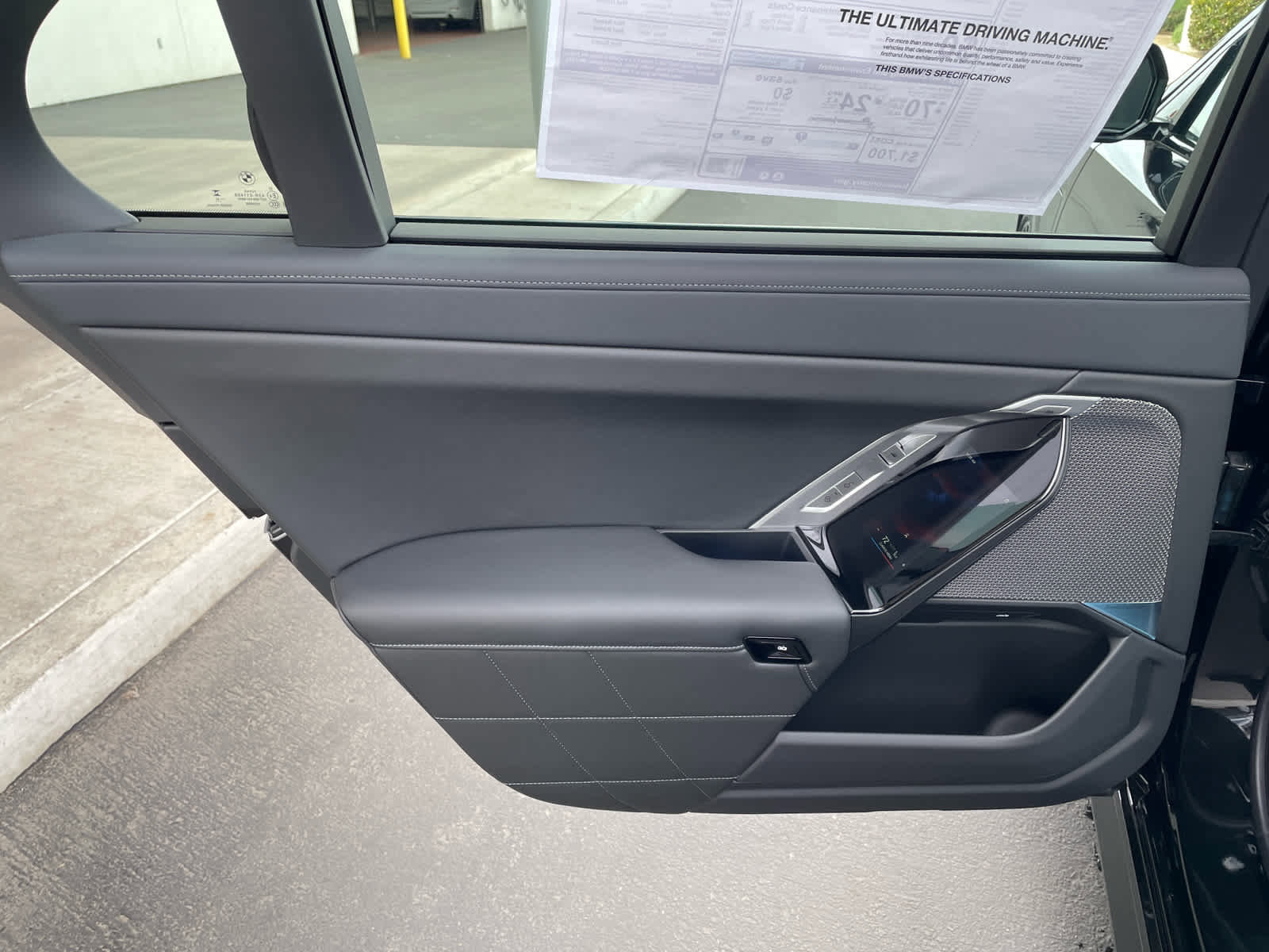 New 2026 BMW 750e xDrive w/ Executive Package image 16