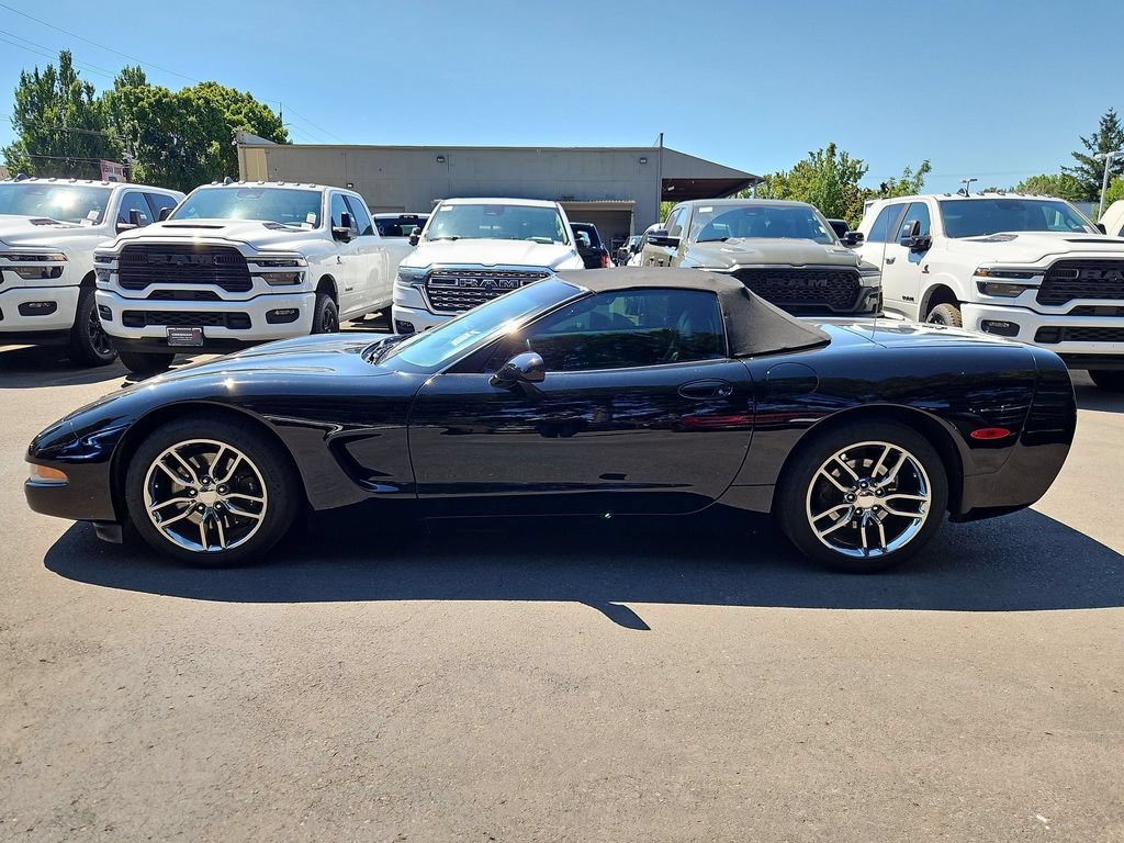 Used 1999 Chevrolet Corvette Convertible w/ Memory Pkg RWD image 4
