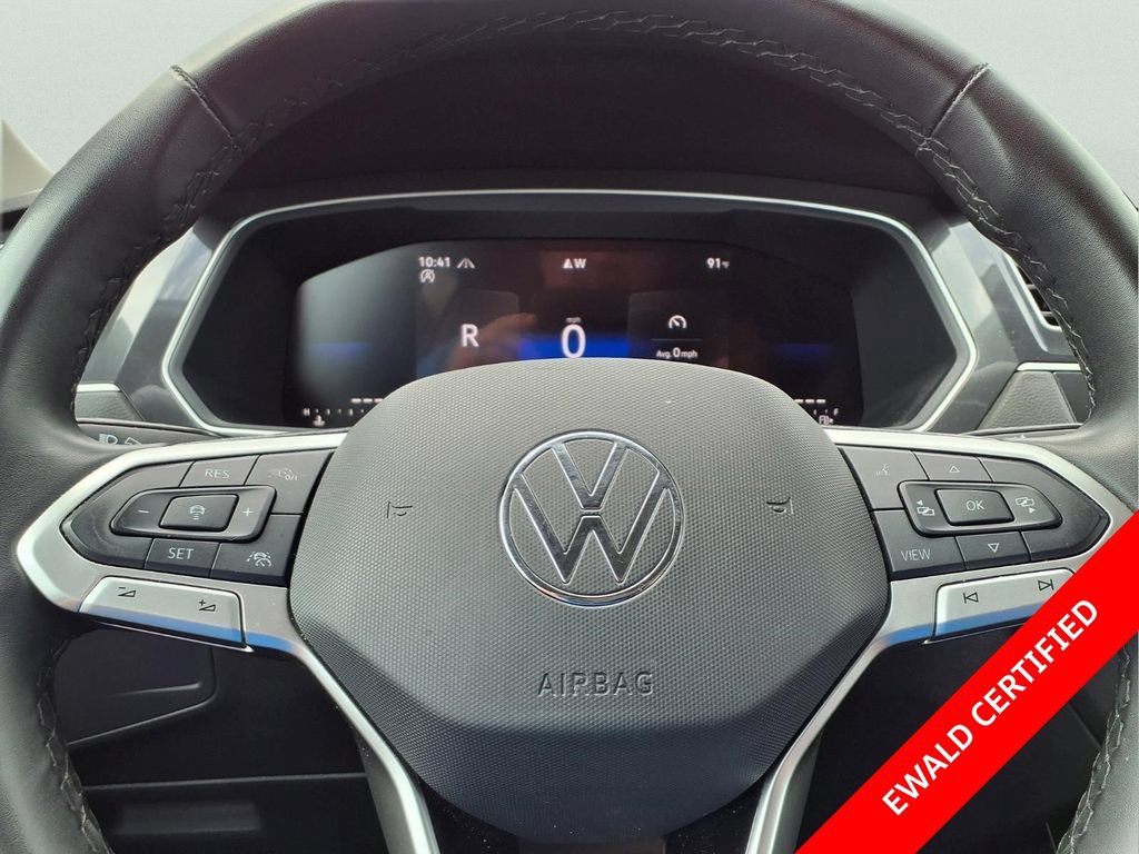 Used 2024 Volkswagen Tiguan Wolfsburg Edition AWD/4WD image 15