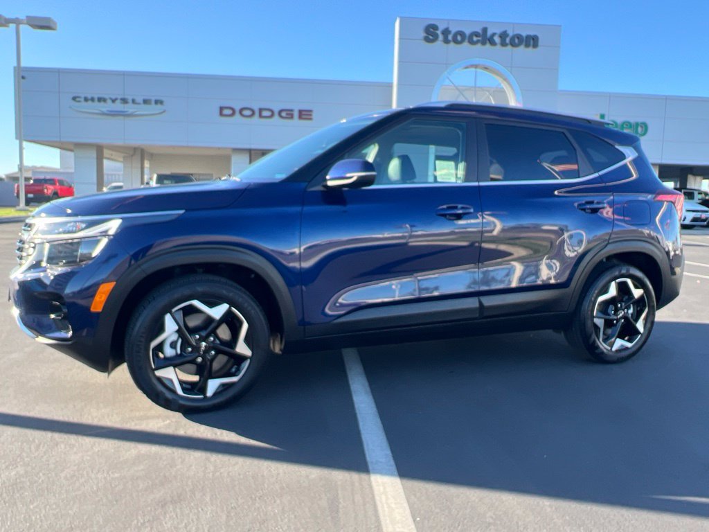 Used 2024 Kia Seltos EX