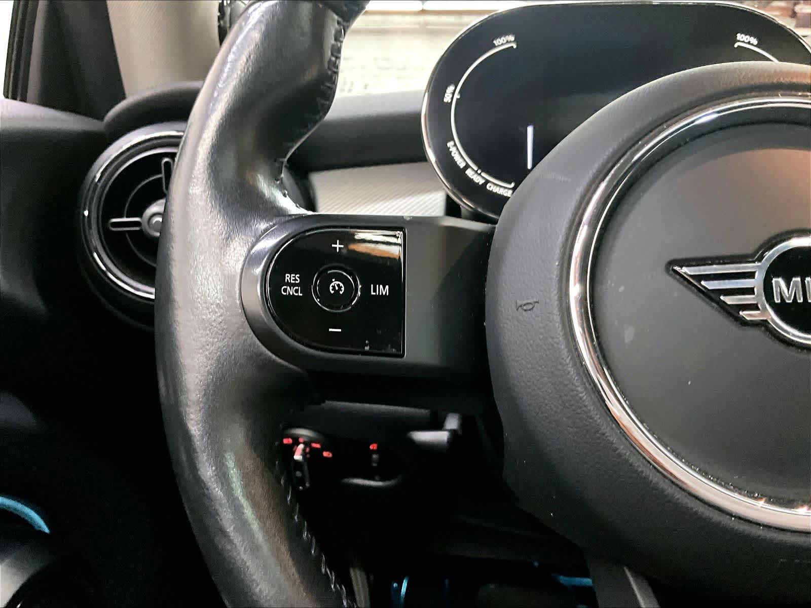 Used 2024 MINI Cooper SE FWD image 22