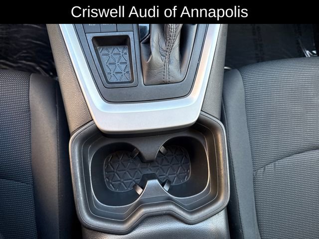 Used 2021 Toyota RAV4 LE image 20