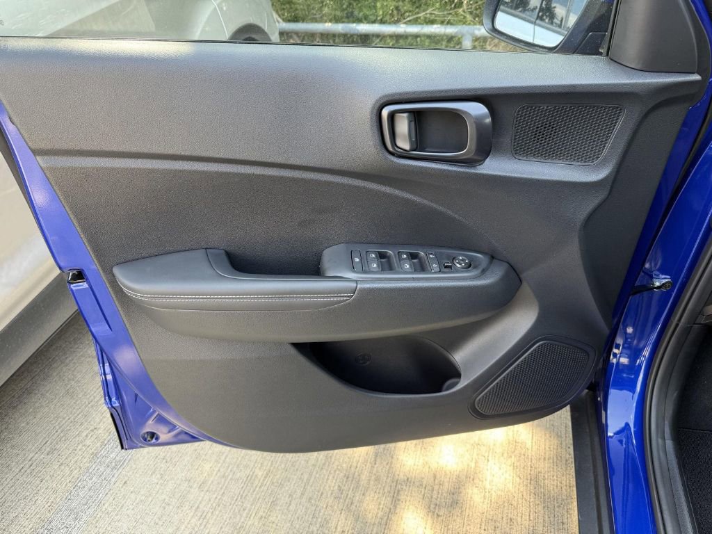 New 2025 Hyundai Venue Limited image 9