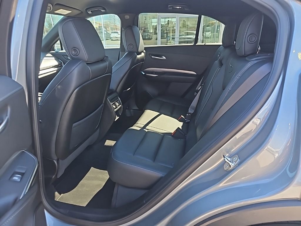 Used 2025 Cadillac XT4 Premium Luxury image 24