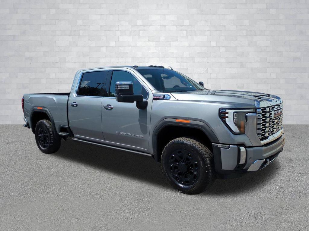 Used 2026 GMC Sierra 2500 Denali w/ Technology Package AWD/4WD image 2