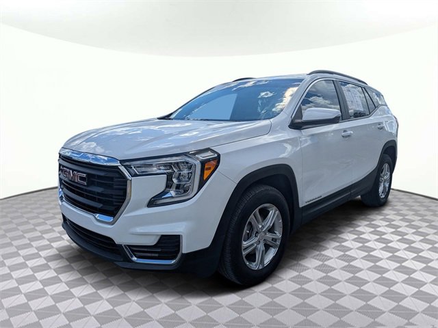 Used 2023 GMC Terrain SLE w/ Driver Convenience Package image 7