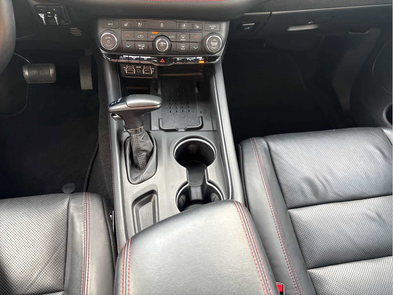 Used 2025 Dodge Durango GT AWD/4WD image 22