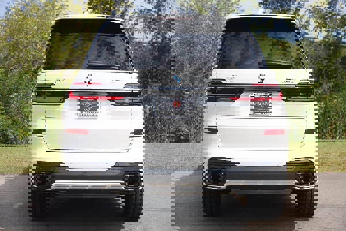 Used 2023 BMW X7 xDrive40i w/ M Sport Package image 73