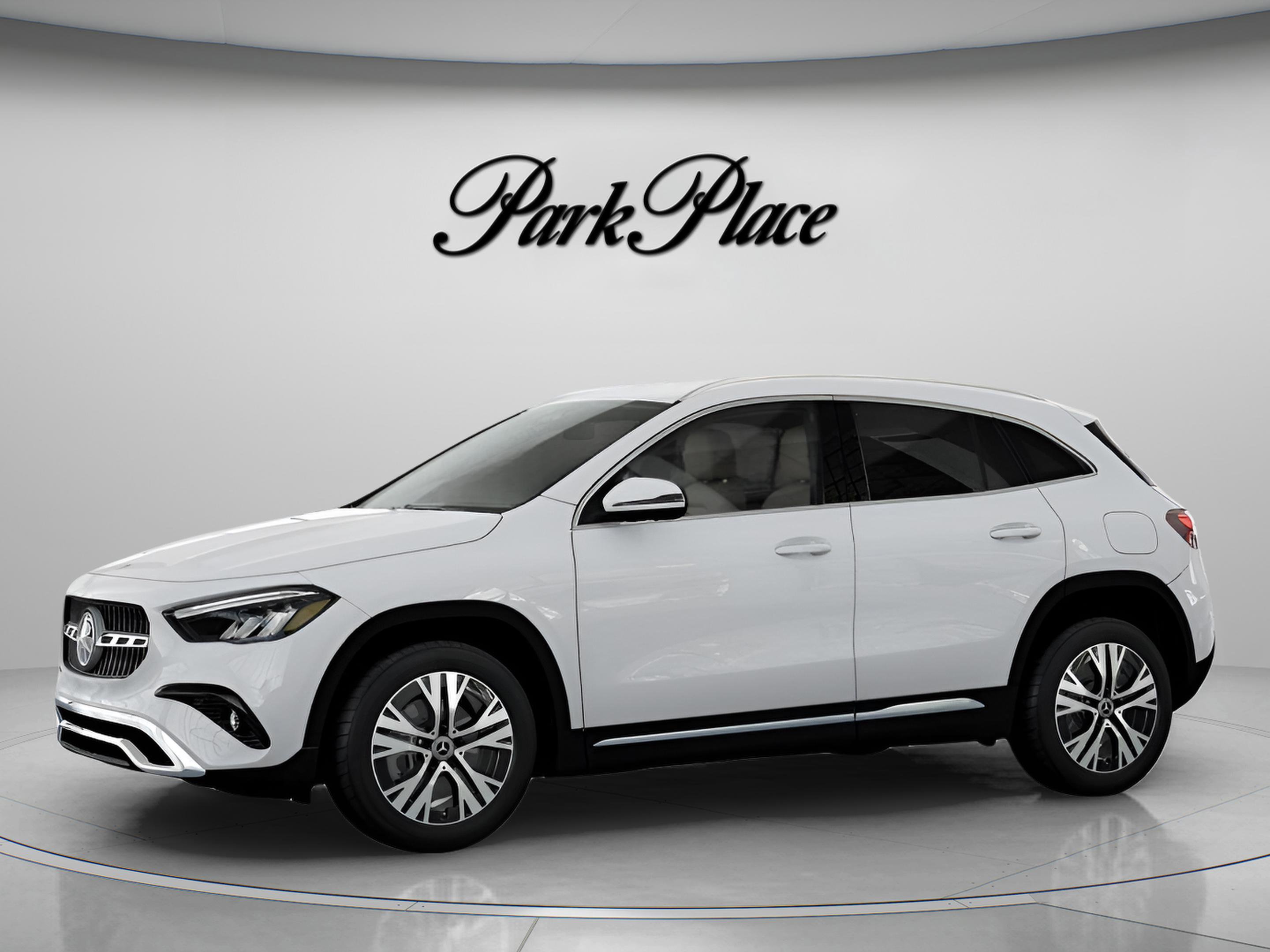 New 2026 Mercedes-Benz GLA 250 4MATIC image 3