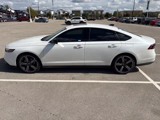 Used 2026 Honda Accord SE image 2