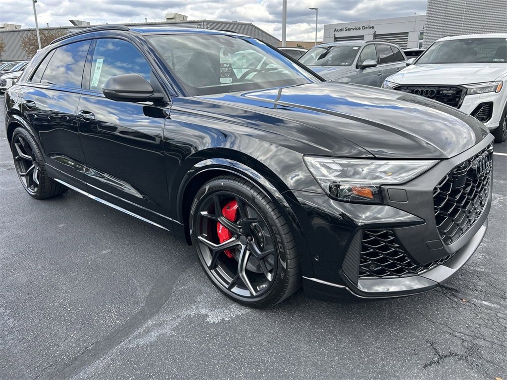 New 2026 Audi RS Q8 performance image 2