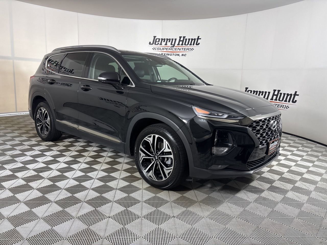 Used 2019 Hyundai Santa Fe AWD image 4