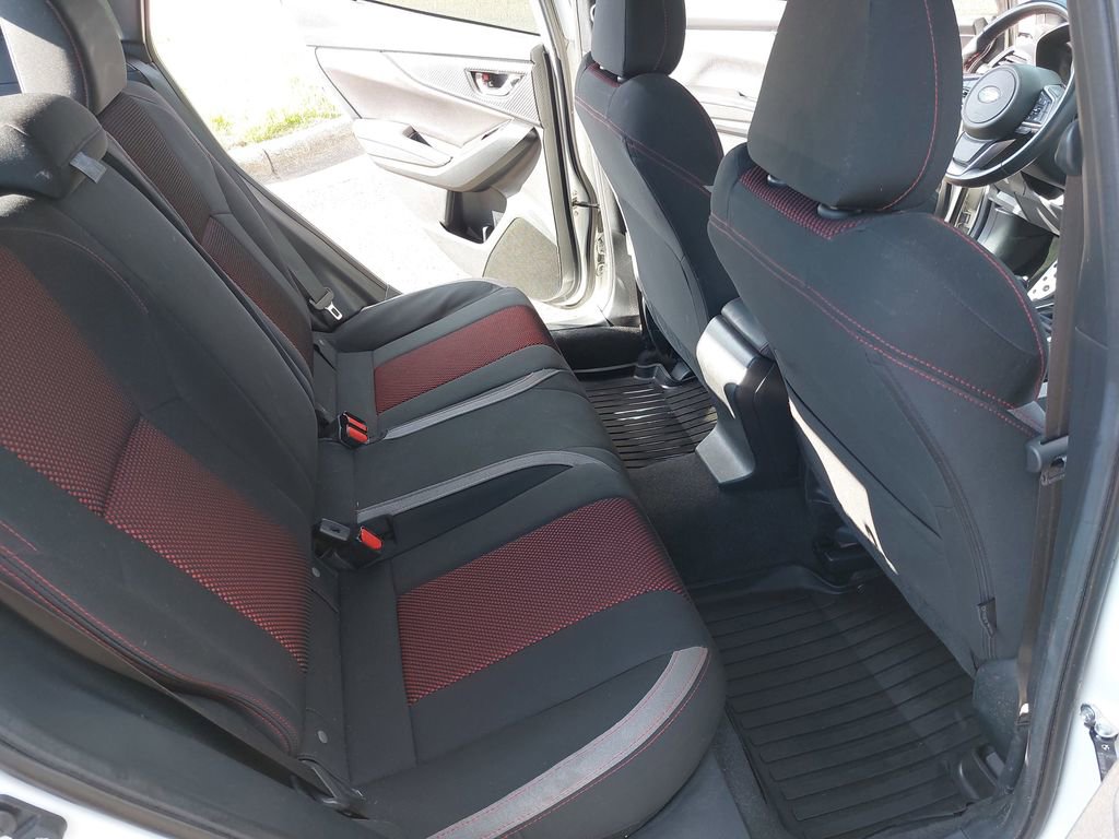 Used 2022 Subaru Impreza 2.0i Sport image 11
