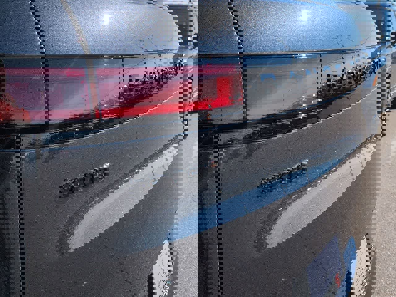 New 2026 Land Rover Range Rover Sport Dynamic SE AWD/4WD image 12