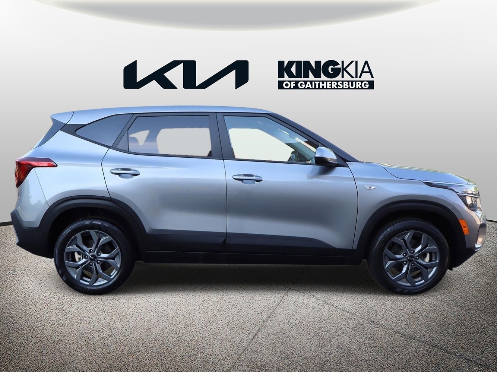Certified 2024 Kia Seltos LX AWD/4WD image 2