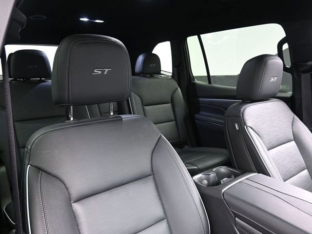 Used 2025 Buick Enclave Sport Touring FWD image 30