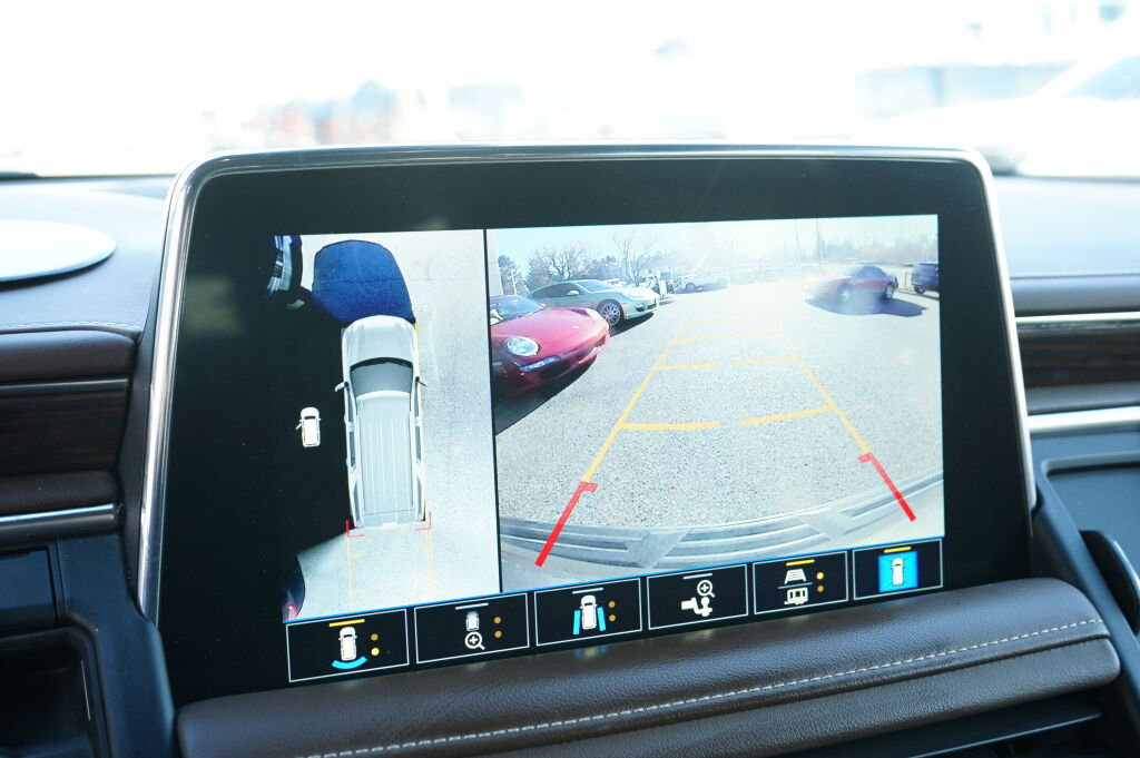 Used 2021 Chevrolet Tahoe High Country w/ Premium Package image 22