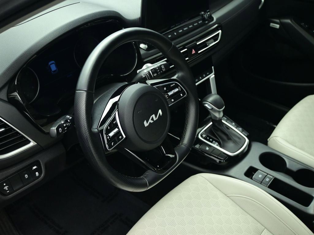 Used 2022 Kia Seltos SX image 50