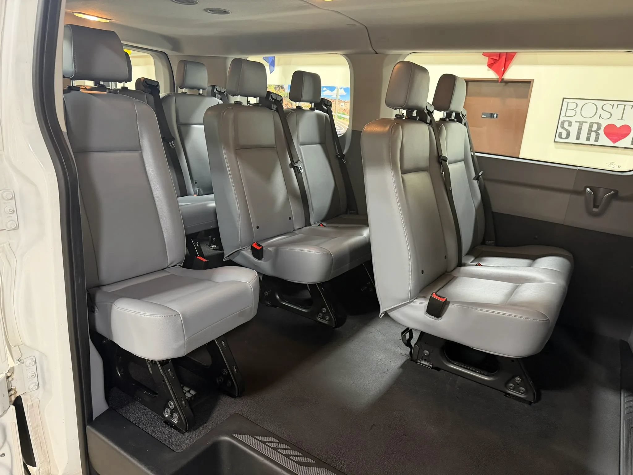Used 2018 Ford Transit 150 XL RWD image 28