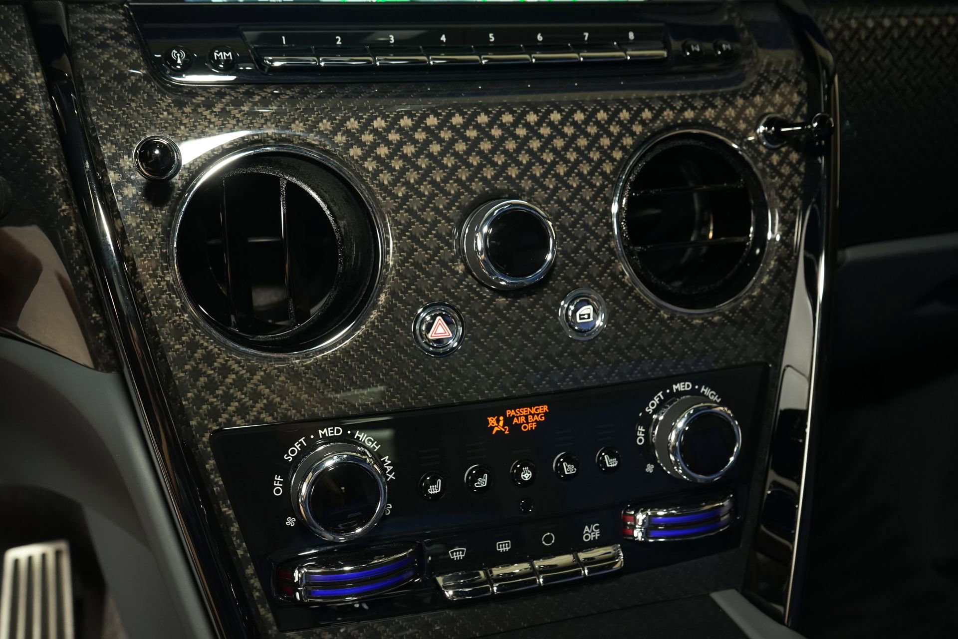 Used 2023 Rolls-Royce Cullinan Black Badge w/ Driver's Package image 22