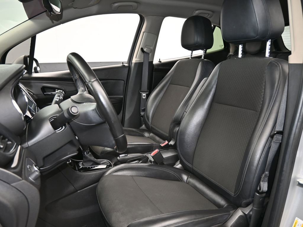 Used 2020 Buick Encore Preferred image 10