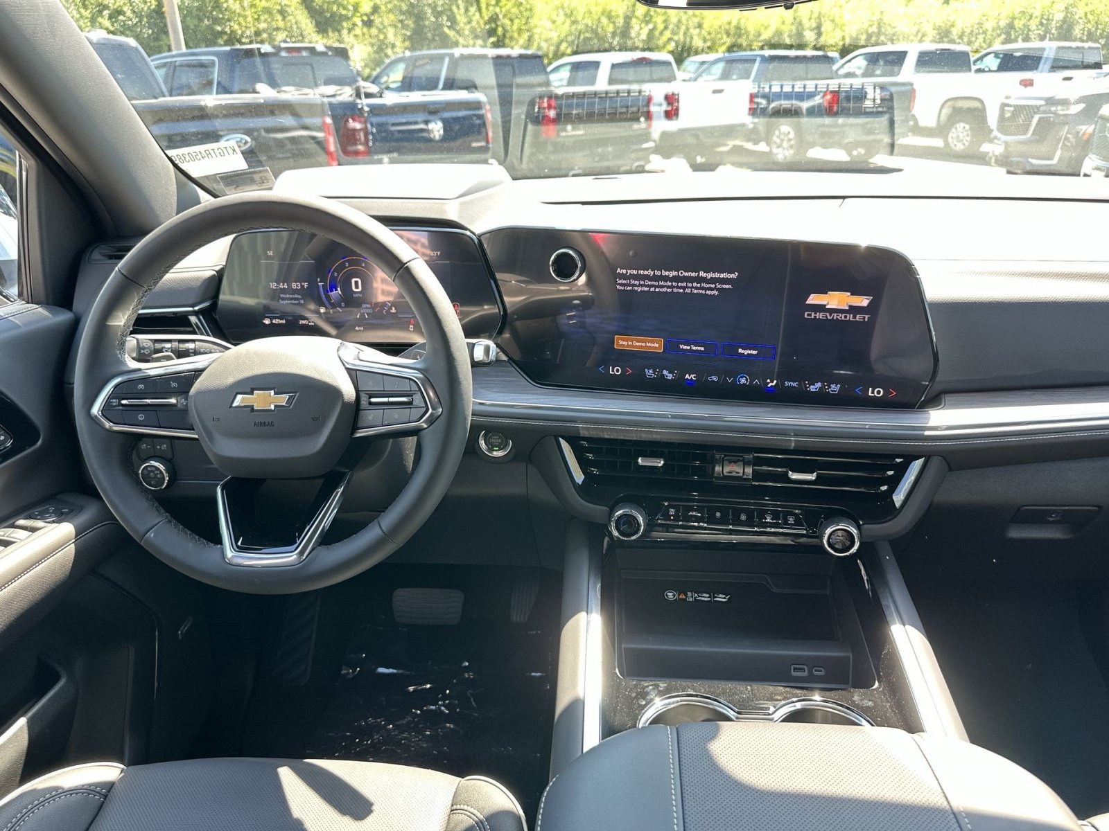New 2026 Chevrolet Suburban Premier AWD/4WD image 16