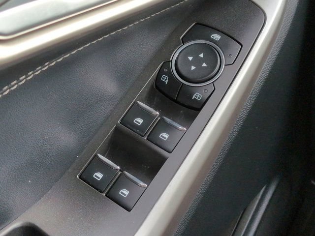 Used 2023 Ford Explorer XLT w/ Equipment Group 202A AWD/4WD image 22