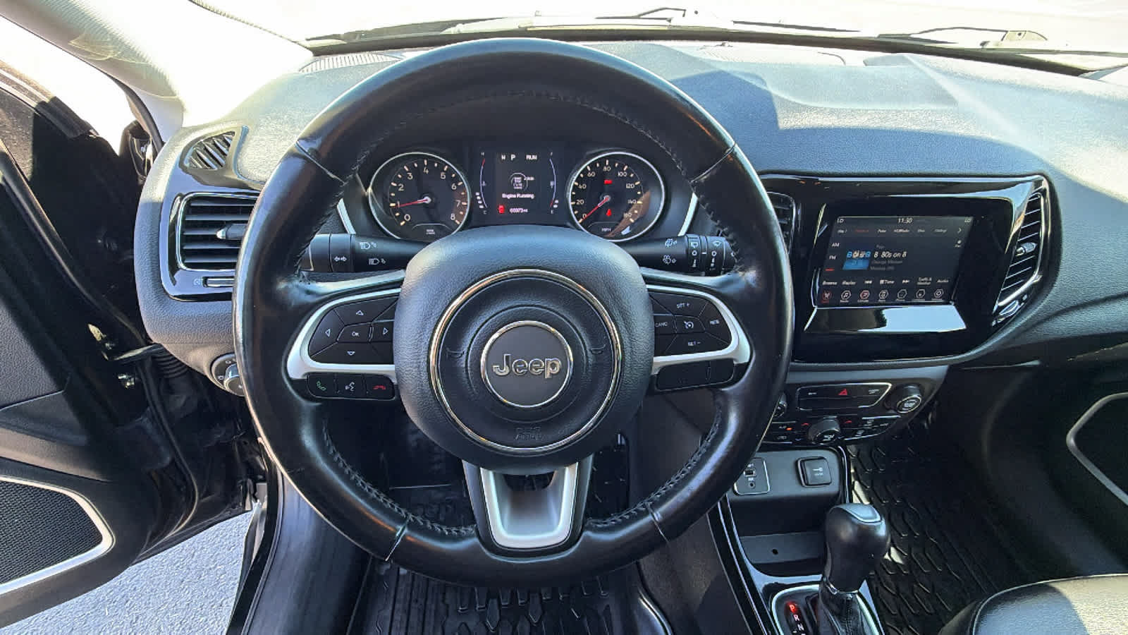Used 2020 Jeep Compass Latitude FWD image 18