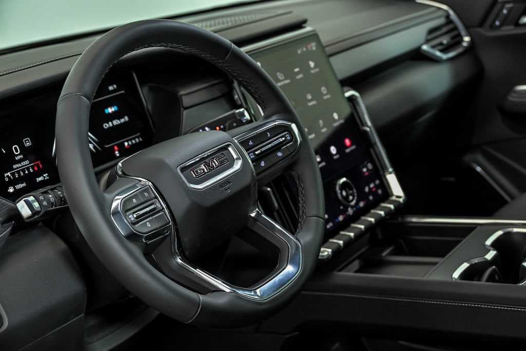 Used 2026 GMC Acadia Elevation w/ Elevation Premium Package AWD/4WD image 16