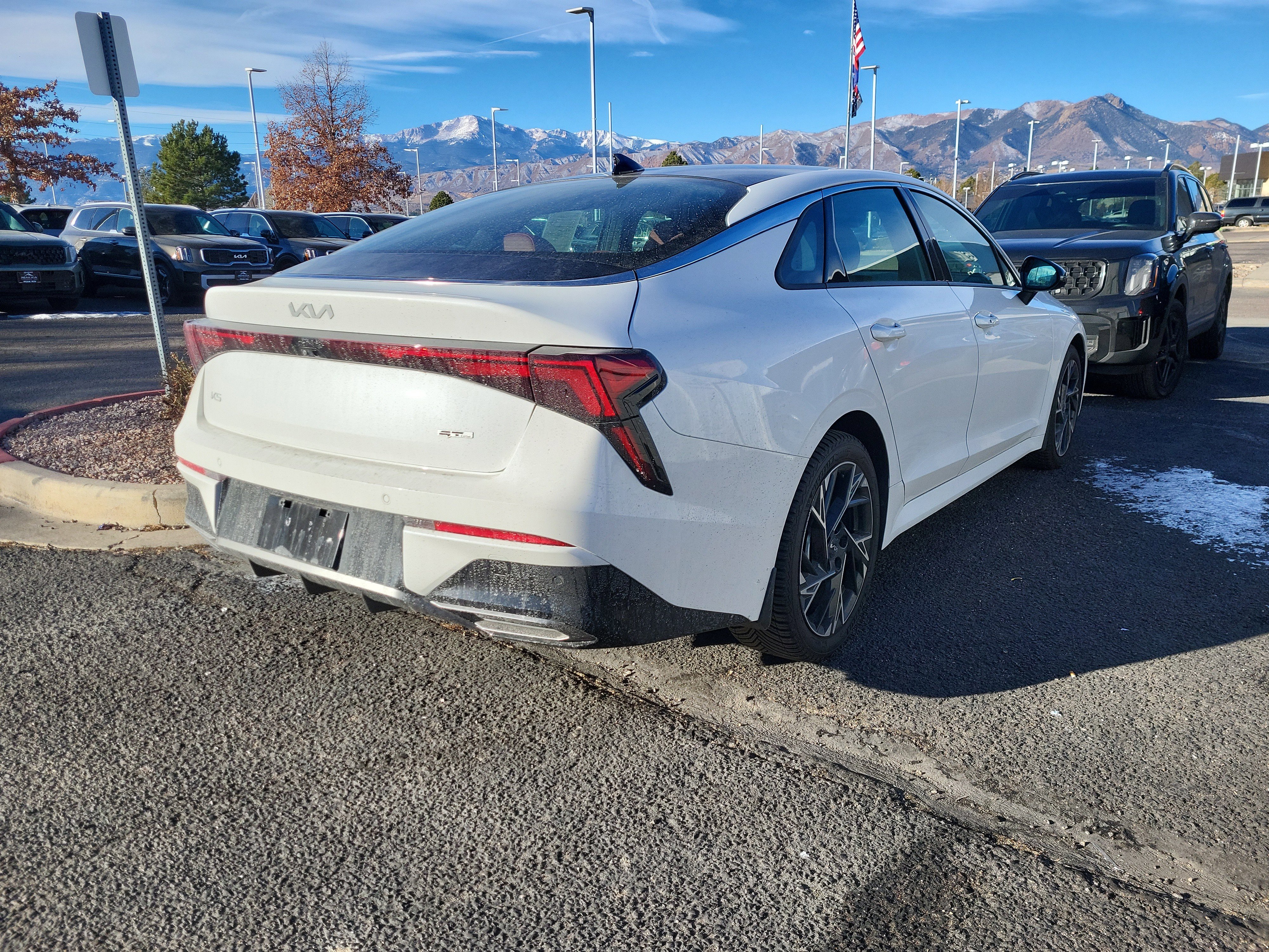 Used 2025 Kia K5 GT-Line w/ GT-Line Premium Package image 3