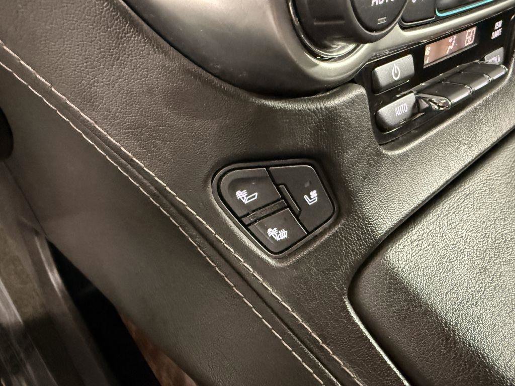 Used 2017 Chevrolet Suburban Premier image 24